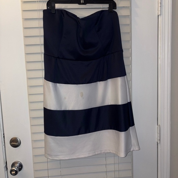 Navy and White Women's strapless dress - Picture 2 of 4